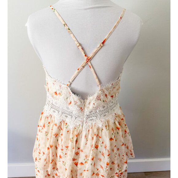 Aakaa Tiered Floral Maxi Dress - Picture 12 of 13